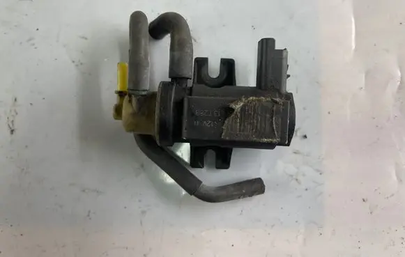 Volvo V40 Turbo solenoid valve 70163303 9672875080