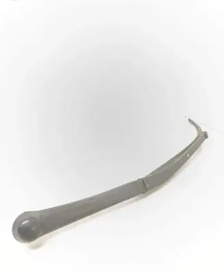 BMW 5 E39 Front wiper blade arm 8209879 61618209879