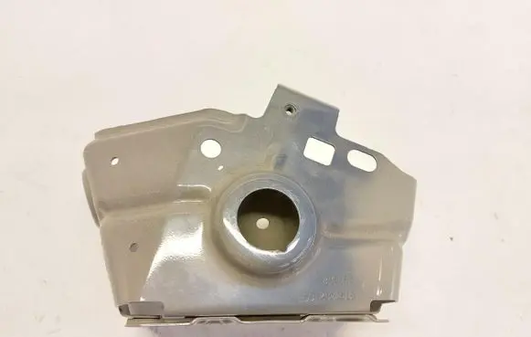 BMW iX Fender mounting bracket 8737202JLK01