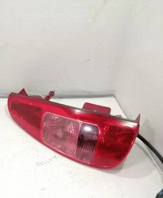 Peugeot 807 Rear/tail lights 2551