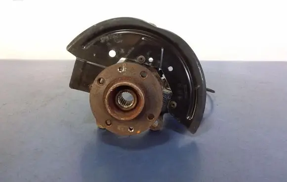 Renault Clio I Front wheel hub spindle knuckle 