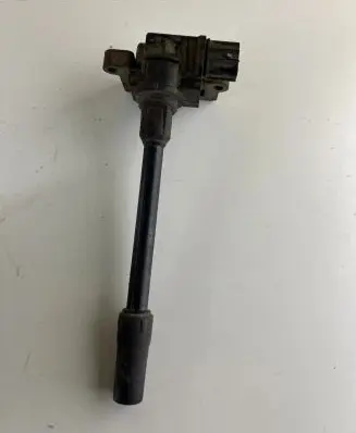 Mitsubishi Space Wagon High voltage ignition coil MD357926