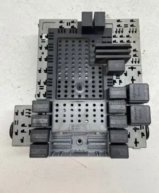 Volvo S80 Fuse box set 8645200 8645202 00W335