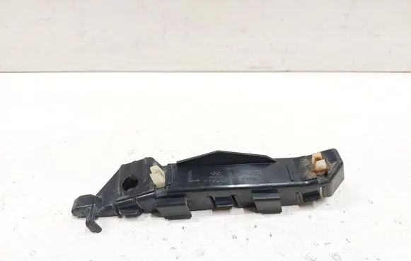 Hyundai Santa Fe Front bumper mounting bracket 865152B000