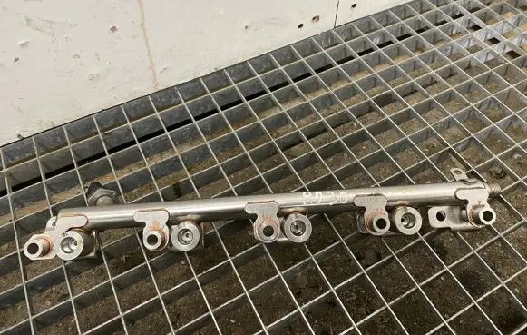 Ford Mustang VI Fuel main line pipe EJ7E9F797DD