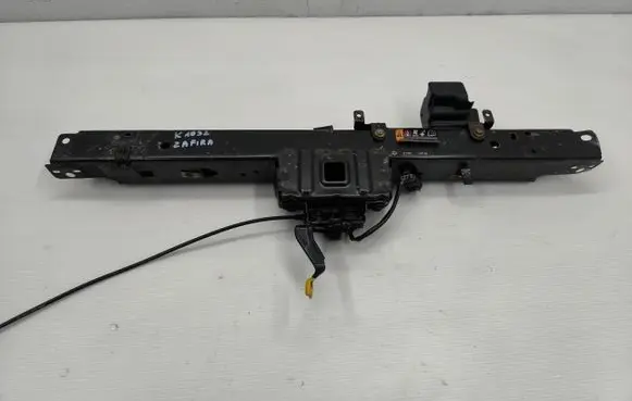 Opel Zafira C Radiator support slam panel 55572801