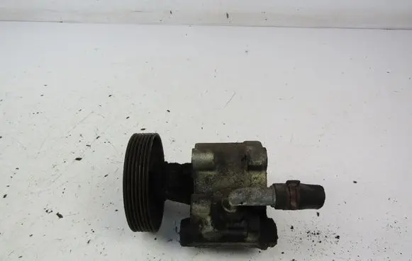 Renault Scenic I Power steering pump 