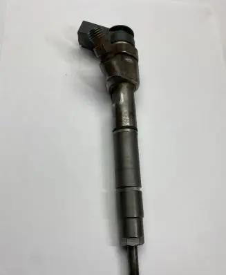 Mitsubishi Colt CZ3 Fuel injector A6400700787 0445110