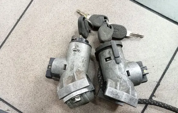 Citroen Jumper Ignition lock 1184677449