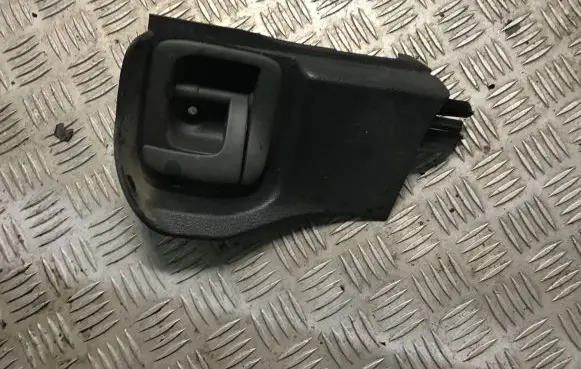 Volvo XC90 Engine bonnet (hood) release handle