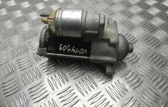 Renault Captur Starter motor 233007689RA VD14909