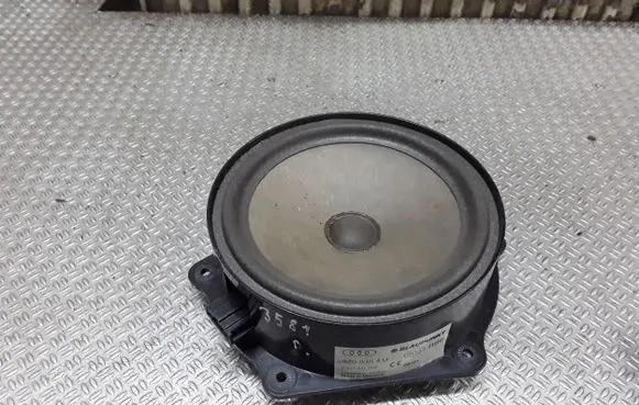 Audi A2 Front door speaker 8Z0035411