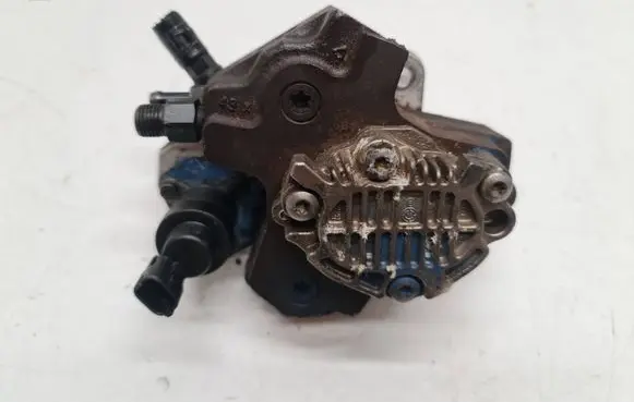 KIA Sorento Fuel injection high pressure pump 03F23656