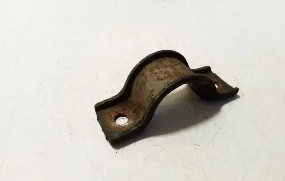 Mitsubishi Pajero Sway bar bush bracket, front 