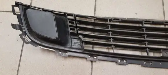 Citroen C5 Front grill 9681052677
