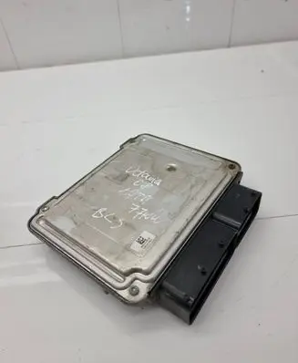 Skoda Octavia Mk2 (1Z) Engine control unit/module 03G906021DN