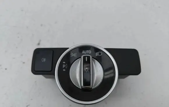 Mercedes-Benz C W204 Light switch