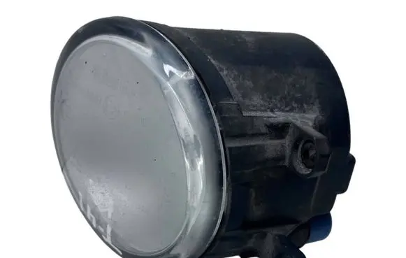 Toyota Avensis T250 Front fog light 89204011 812200D040 CDD1SA2