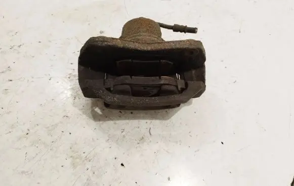 Hyundai ix20 Front brake caliper