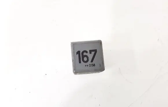 Volkswagen PASSAT B5 Other relay