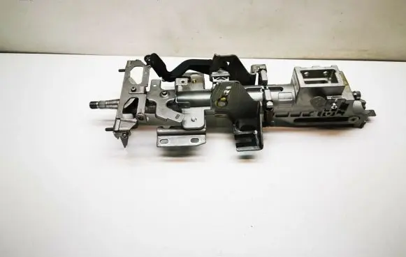 Steering wheel axle set