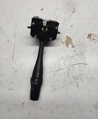 Nissan Terrano Indicator stalk 54353339