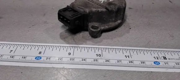 Audi A6 S6 C5 4B Camshaft position sensor 058905161B 0232101024