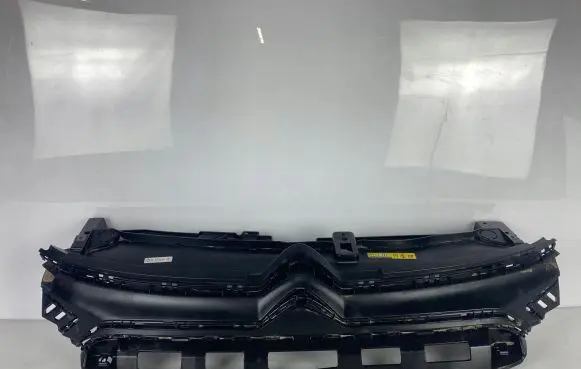 Citroen C3 Front bumper upper radiator grill 9833503480