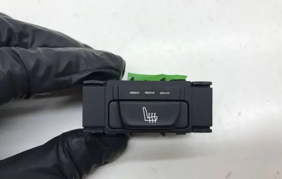 BMW X5 G05 Seat heating switch 6828058 18347910 30549687