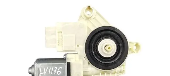 Seat Toledo IV (NH) Front door window regulator motor 5JA959802J A67002113