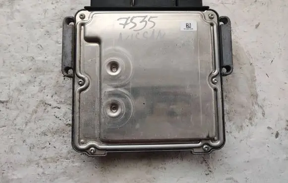 Renault Trafic I Engine control unit/module 0281018497 237101754R