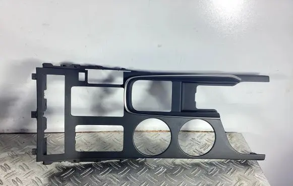 Lexus RC Other center console (tunnel) element 5882124050