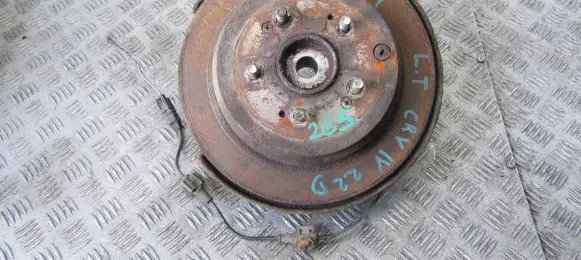 Honda CR-V Rear wheel hub spindle/knuckle 