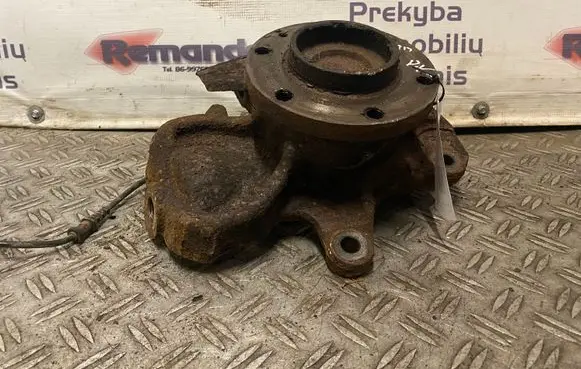 Mercedes-Benz Sprinter W906 Front wheel hub