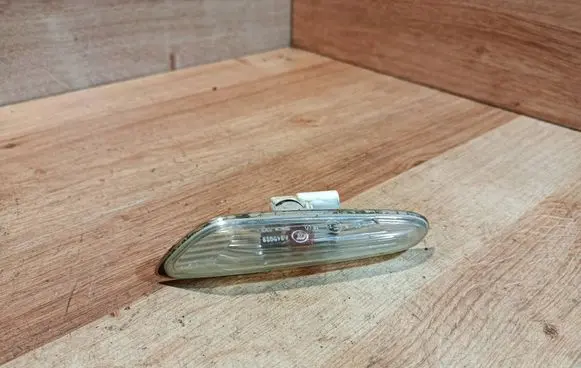 BMW 1 E81 E87 Front fender indicator light 6932997