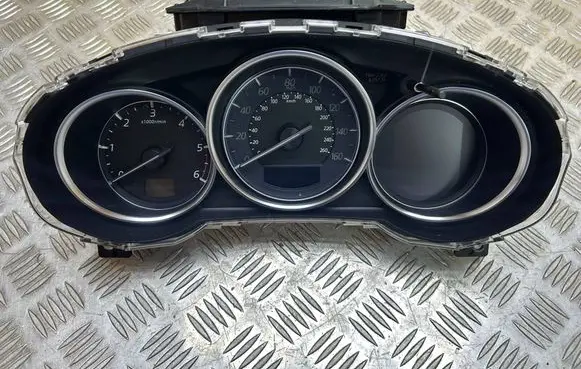 Speedometer (instrument cluster)