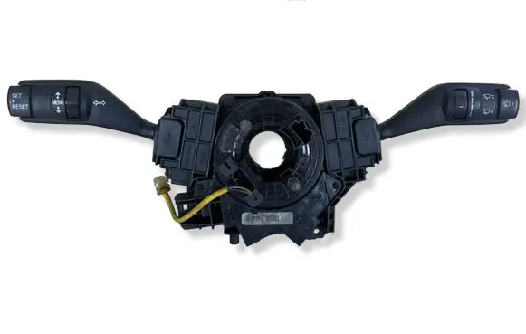Ford Focus Wiper control stalk 17D940