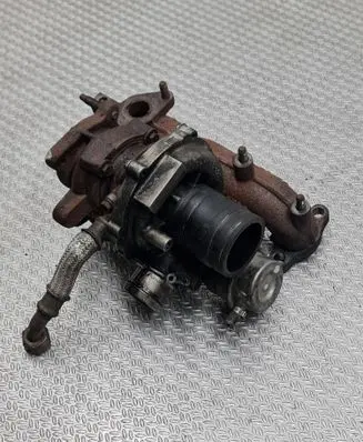 Volkswagen Polo IV 9N3 Turbo 733783 045253019G