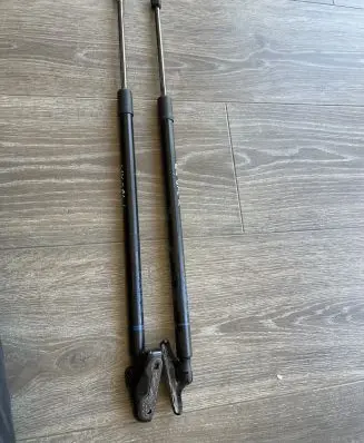Lexus UX Tailgate/trunk strut/damper 689500WN00A 689600WM90