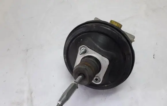 Audi A6 S6 C6 4F Brake booster 4f0612105f