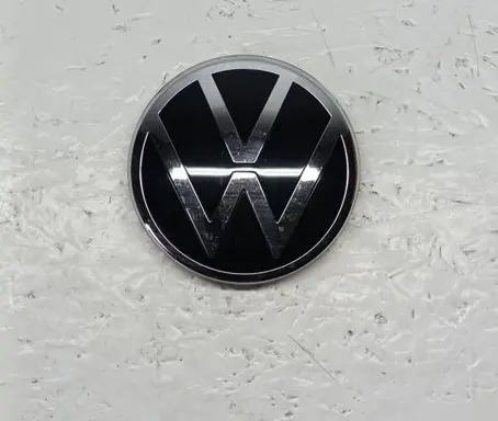 Volkswagen Amarok II Manufacturer badge logo/emblem N1XBE42550BA