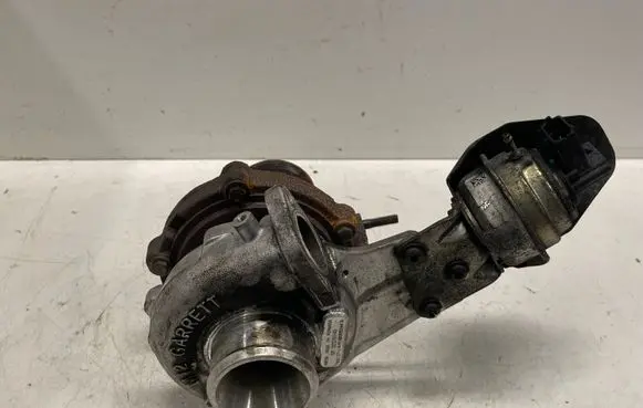 Opel Insignia A Turbo 55570748 7861371 NBU05244