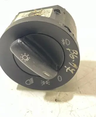 Volkswagen PASSAT B6 Light switch
