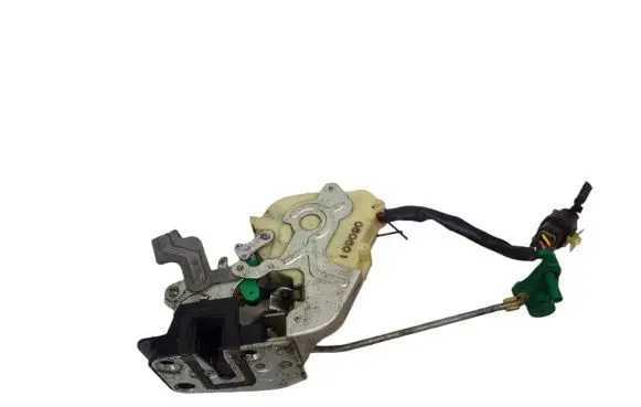 KIA Sorento Front door lock A045777