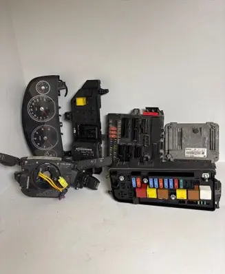 Engine ECU kit and lock set