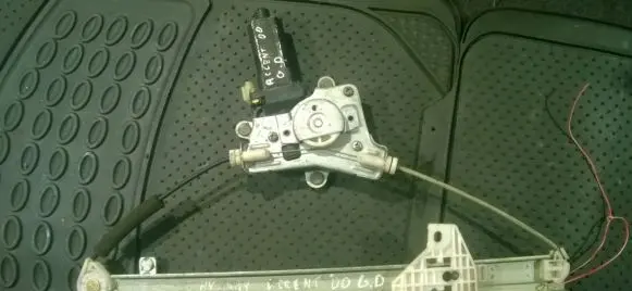 Hyundai Accent Sliding door window regulator with motor