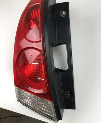 Nissan Quest Rear/tail lights 265555Z000