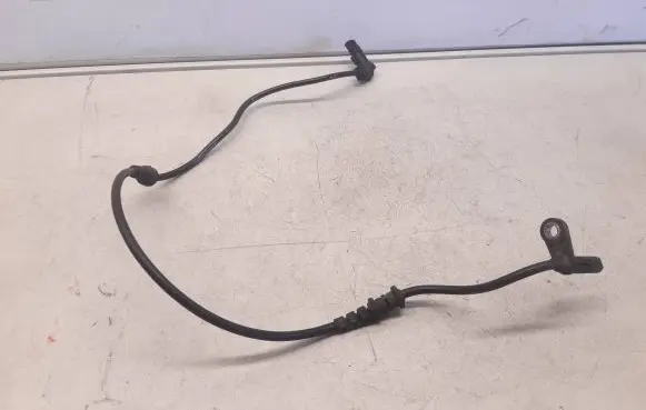 Mercedes-Benz C W204 ABS brake wheel speed sensor A2045400117