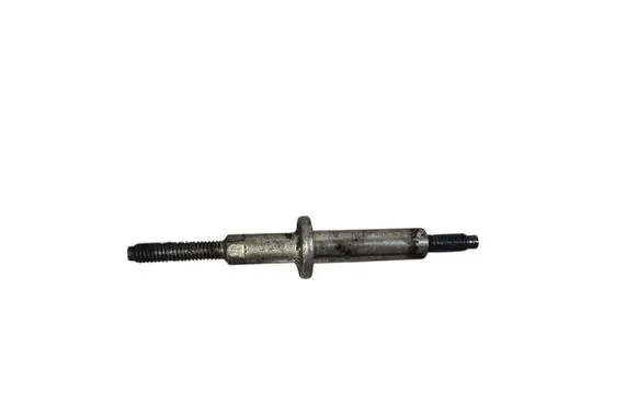Mazda CX-7 Fuel Injector clamp holder 