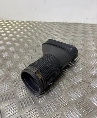 Volkswagen Golf VI Air intake duct part 1K0129618BM